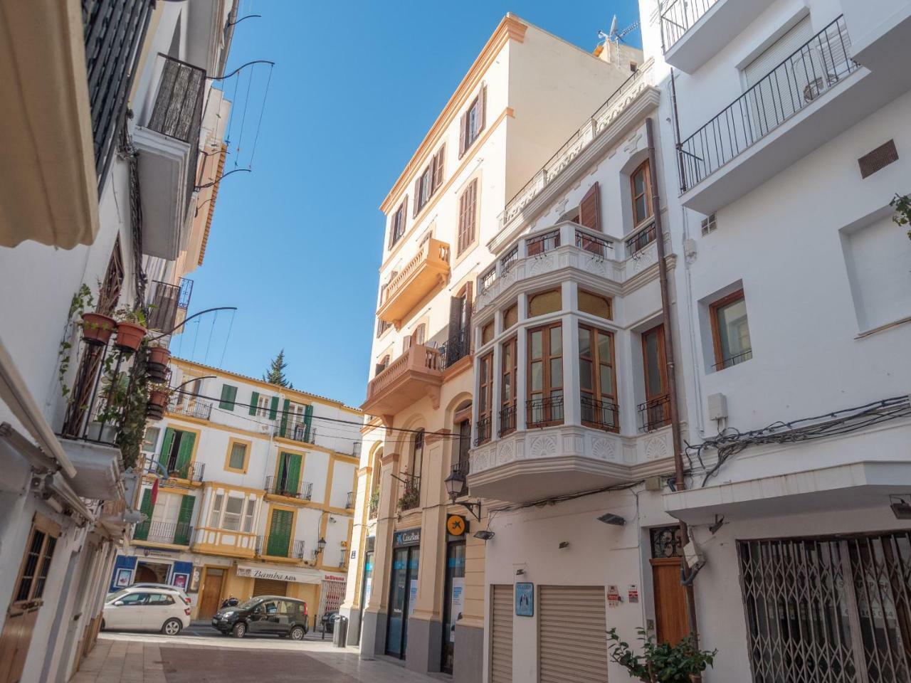 Es Palauet Brandnew One Suite Apartment In Ibiza Center Luaran gambar