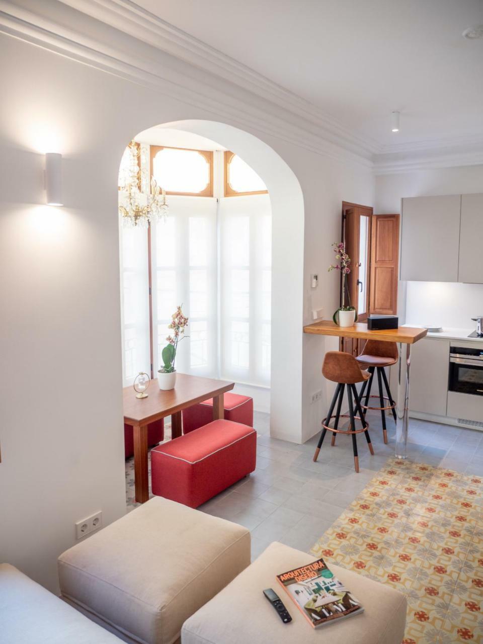Es Palauet Brandnew One Suite Apartment In Ibiza Center Luaran gambar