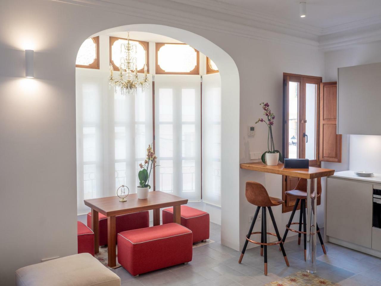 Es Palauet Brandnew One Suite Apartment In Ibiza Center Luaran gambar